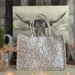 H&M Cream and Tan Patterned Tote Bag
